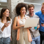 friend are discussing something in group